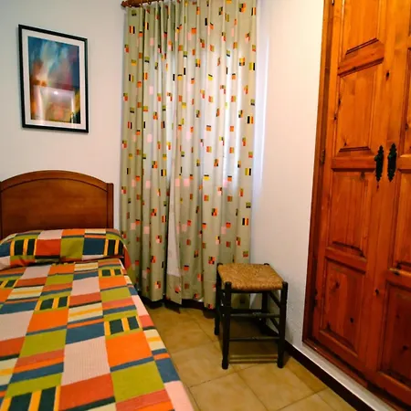 Beachfront In Spain With Marina Views 公寓 *